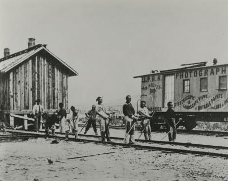 Chinese immigrants working on the transcontinental railroad